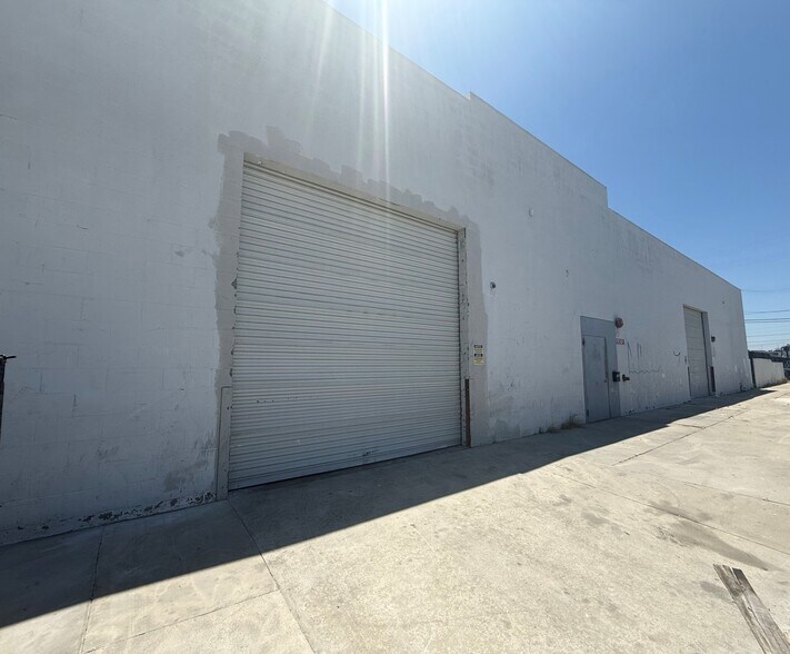 7322-7324 Atoll Ave, North Hollywood, CA à louer - Photo de l’immeuble – Image 3 sur 12