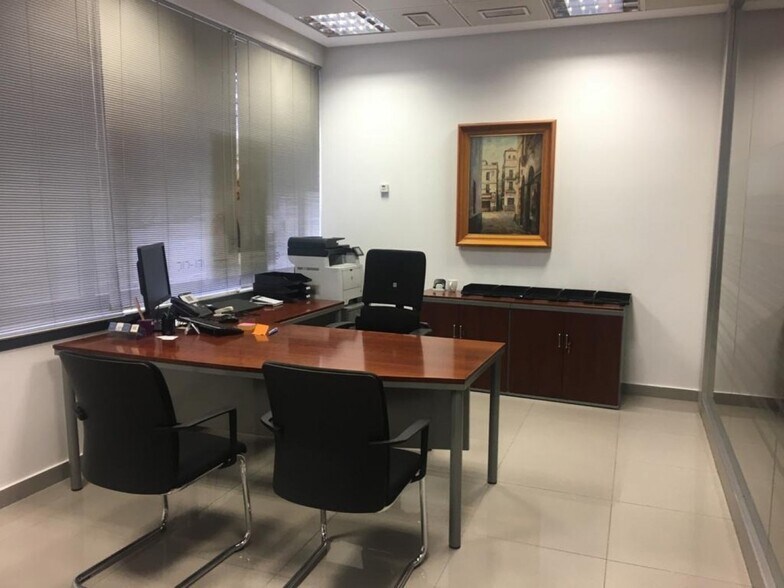 Local commercial dans Ontinyent à louer - Photo de l’immeuble – Image 3 sur 13