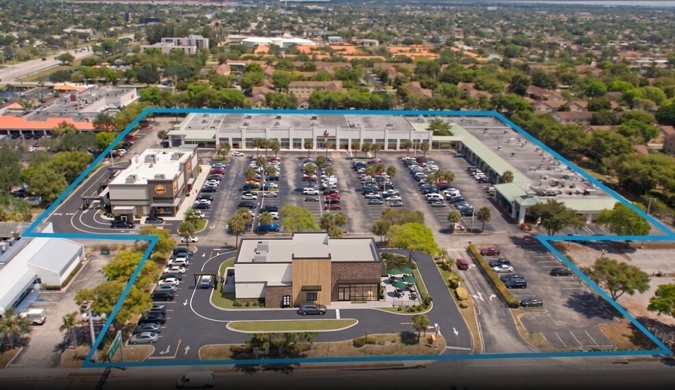 7841-7899 Pines Blvd, Pembroke Pines, FL à vendre - Photo de l’immeuble – Image 2 sur 45