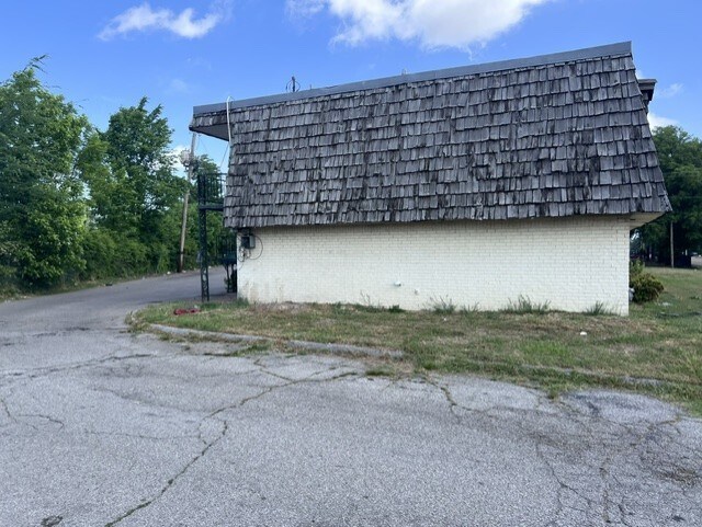 3719 Millbranch Rd, Memphis, TN à vendre - Photo de l’immeuble – Image 3 sur 16