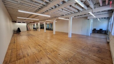 53 Pearl St, Brooklyn, NY à louer Photo intérieure– Image 2 sur 8