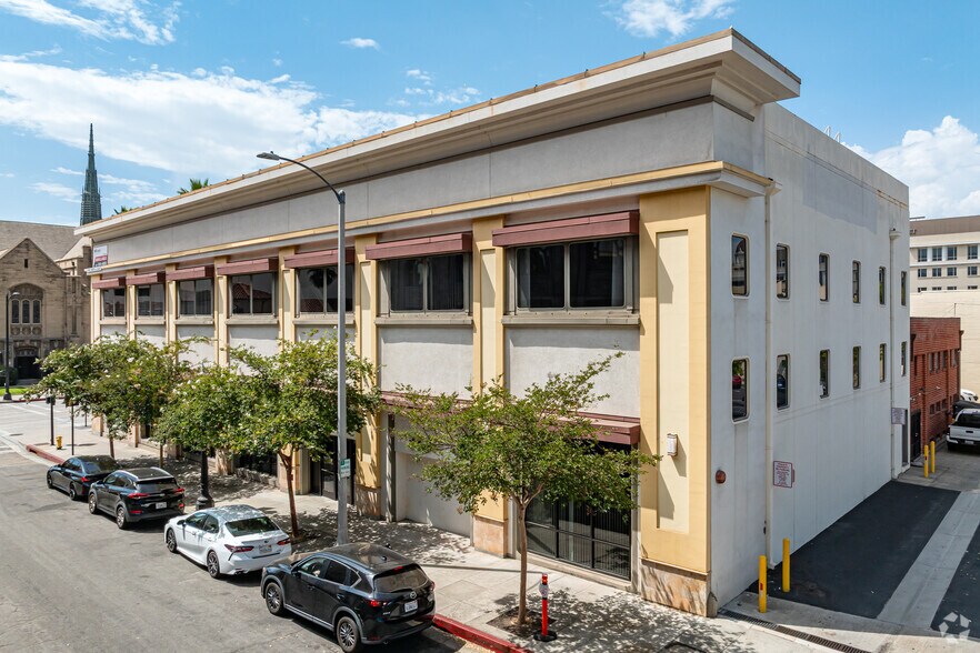 505 E Colorado Blvd, Pasadena, CA à louer - Photo de l’immeuble – Image 2 sur 4