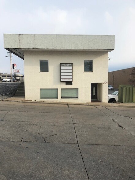 111 S Providence Rd, Columbia, MO à louer - Photo de l’immeuble – Image 2 sur 5