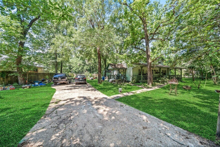 19160 Terri Ln, Conroe, TX à vendre - Photo de l’immeuble – Image 2 sur 14