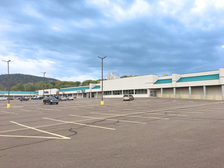 Rt 6, Tunkhannock, PA à louer - Photo de l’immeuble – Image 2 sur 6