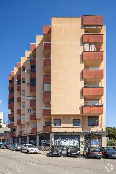 Carrer De Jerez, 120-122, Terrassa, Barcelona à vendre - Photo principale – Image 1 sur 3