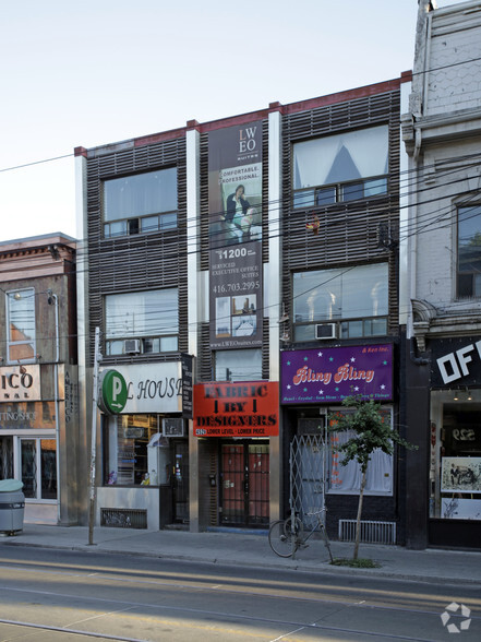 452-454 Queen St W, Toronto, ON à louer - Photo de l’immeuble – Image 2 sur 2