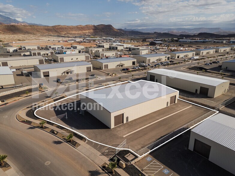 5679 800 S, Hurricane, UT à louer - Photo de l’immeuble – Image 2 sur 4