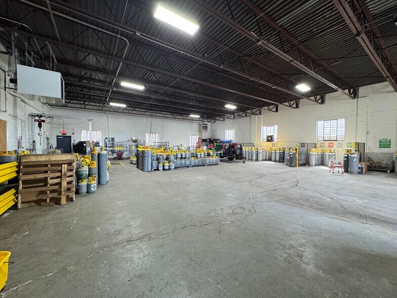 194 Daniel St, Hackensack, NJ à vendre - Photo de l’immeuble – Image 3 sur 15