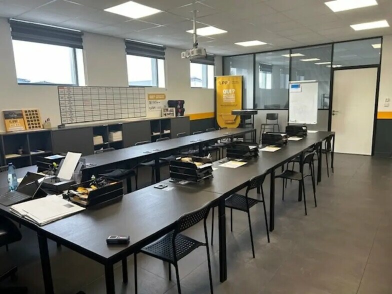 Local d'activités dans Joué-lès-Tours à vendre - Photo intérieure – Image 3 sur 5