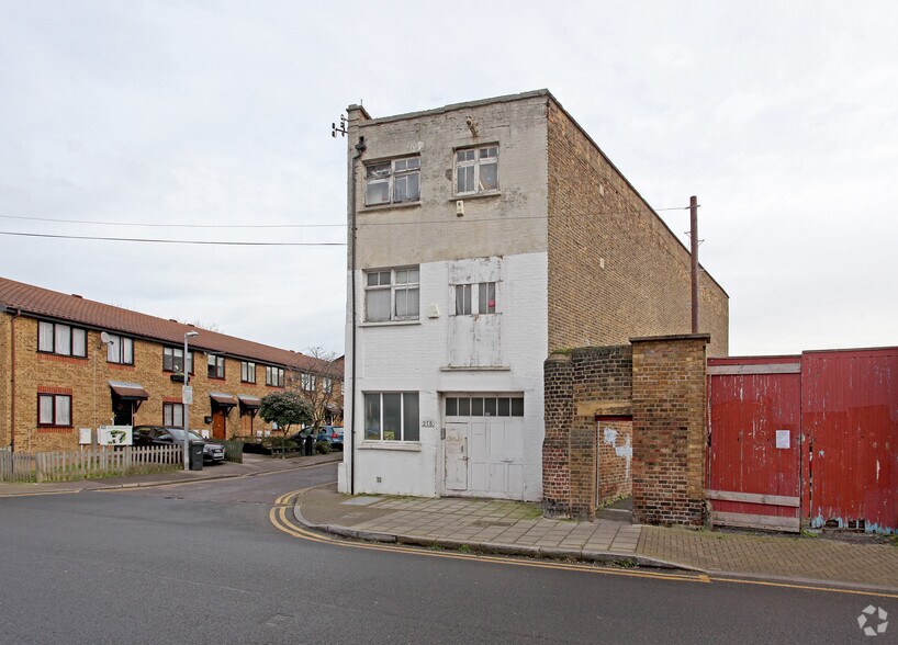 215 Lyham Rd, Londres à vendre - Photo de l’immeuble – Image 2 sur 26