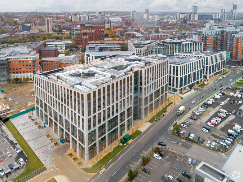 6 Wellington Pl, Leeds à louer - Aérien – Image 2 sur 51