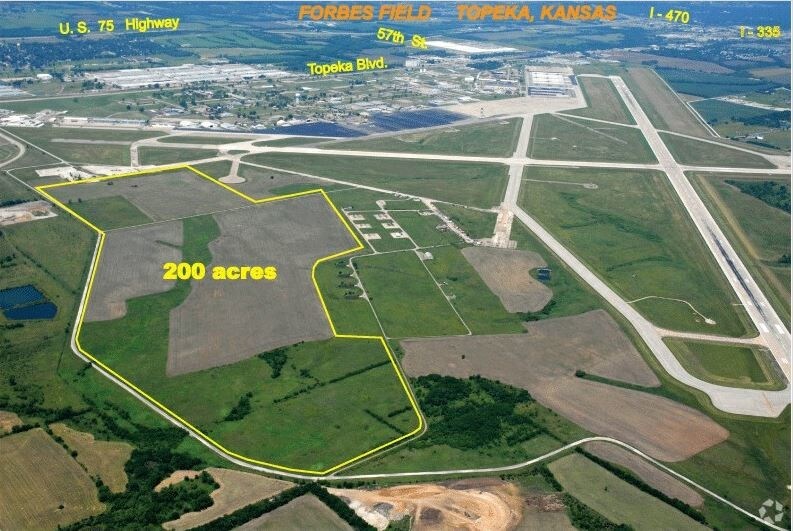 6510 SE Forbes Ave, Topeka, KS à louer Photo principale– Image 1 sur 2