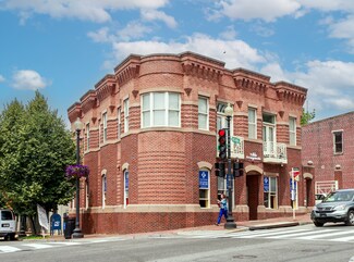 Plus de détails pour 1600 Wisconsin Ave NW, Washington, DC - Local commercial à louer