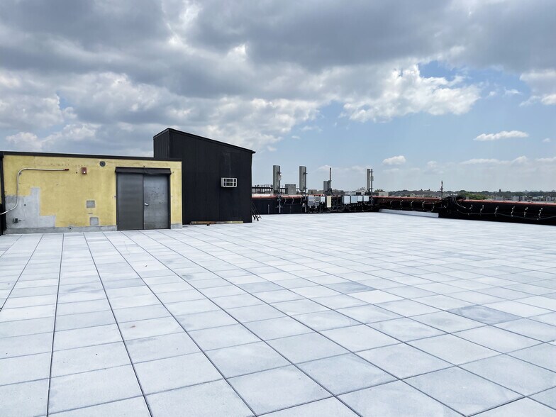 35-37 36th St, Long Island City, NY à louer - Photo de l’immeuble – Image 3 sur 18