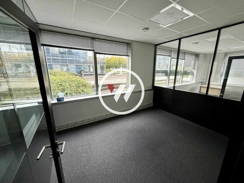Bureau dans Villepinte à louer - Photo intérieure – Image 3 sur 4