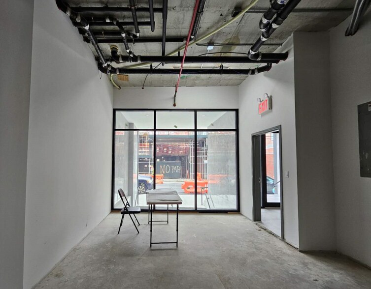 43-30 52nd St, Woodside, NY à vendre - Photo de l’immeuble – Image 3 sur 8