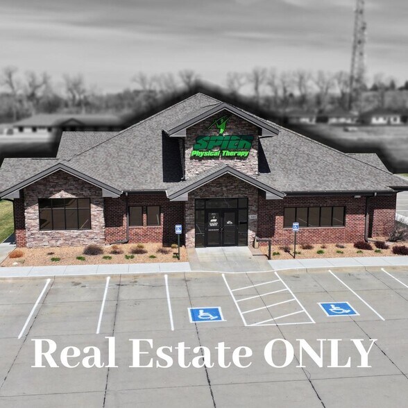 3200 Raasch Dr, Norfolk, NE à vendre - Photo de l’immeuble – Image 1 sur 23