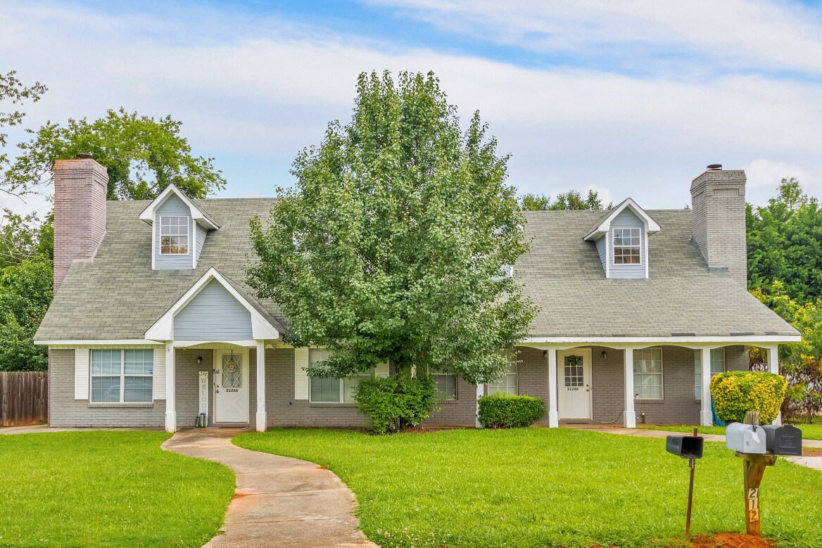 2124 Hickory Bnd SE, Conyers, GA à vendre Photo principale– Image 1 sur 17