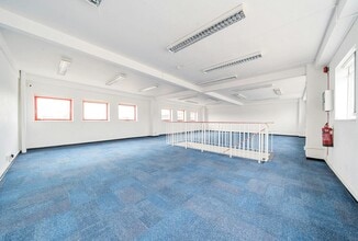 Alliance Rd, Londres à louer Photo intérieure– Image 1 sur 1