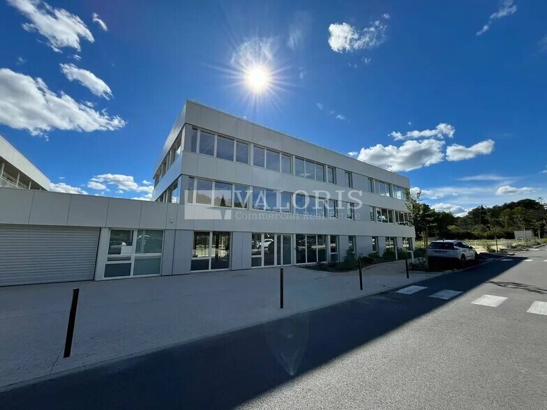 Bureau dans Ventabren à louer - Photo de l’immeuble – Image 3 sur 18