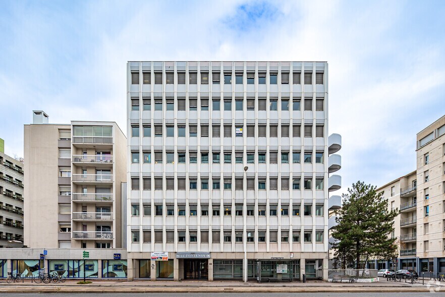 Bureau dans Lyon à louer - Photo de l’immeuble – Image 2 sur 2