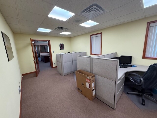 430 Commerce Ln, West Berlin, NJ à vendre - Photo intérieure – Image 3 sur 8