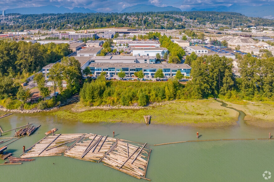 16 Fawcett Rd, Coquitlam, BC à vendre - Aérien – Image 2 sur 3