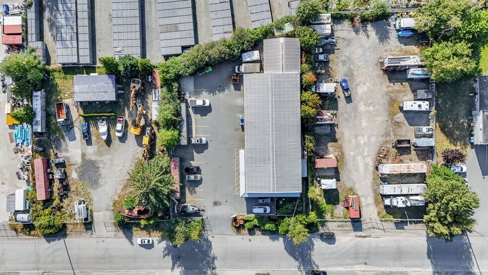 38925 Production Way, Squamish, BC à vendre - Photo de l’immeuble – Image 3 sur 3