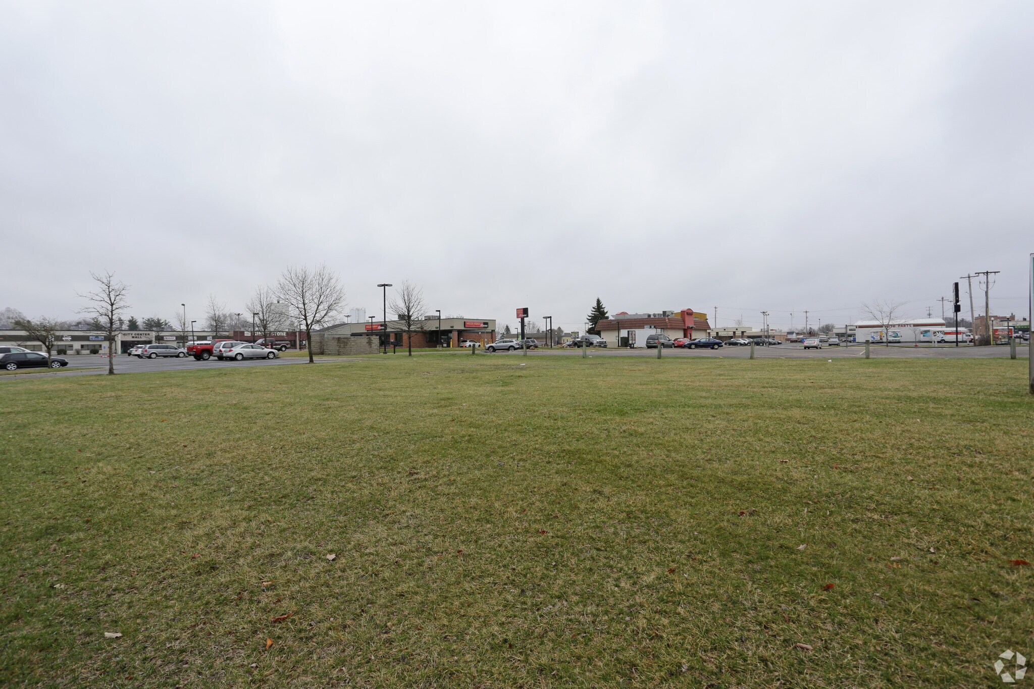 3rd Ave NE, Cambridge, MN à vendre Photo principale– Image 1 sur 2