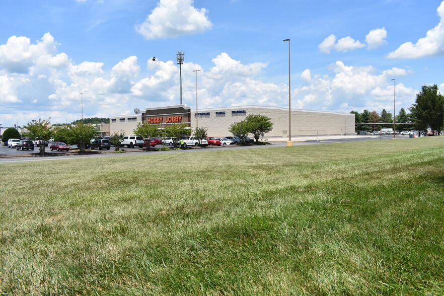 185 Stuart Rd, Cleveland, TN à louer - Photo de l’immeuble – Image 1 sur 3