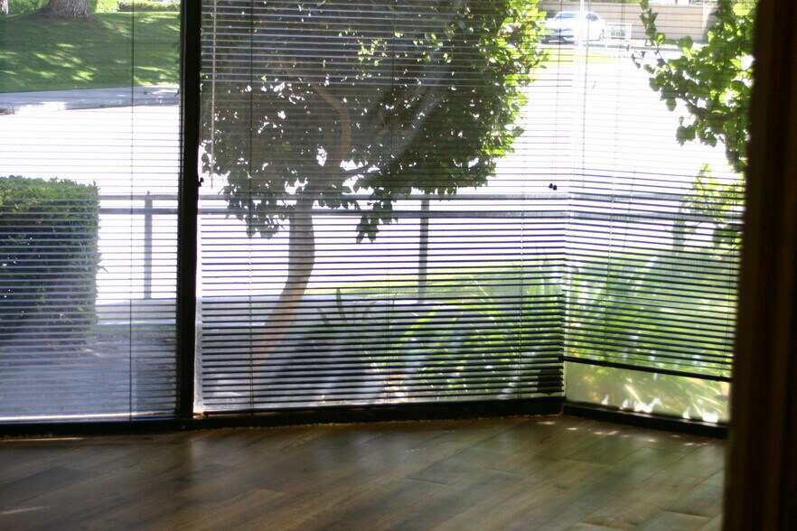 5301 Office Park Dr, Bakersfield, CA à louer - Photo de l’immeuble – Image 3 sur 15