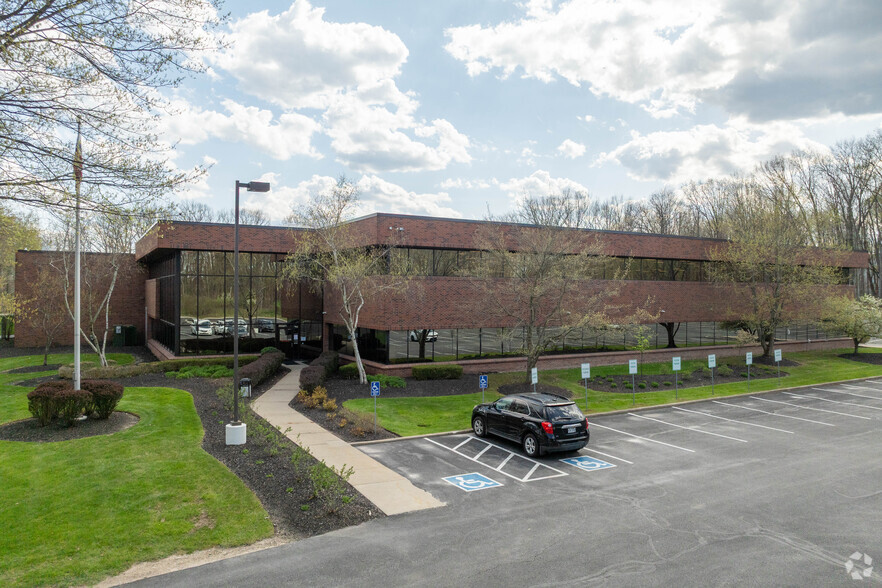 6680 Parkland Blvd, Solon, OH à louer - Photo principale – Image 1 sur 4
