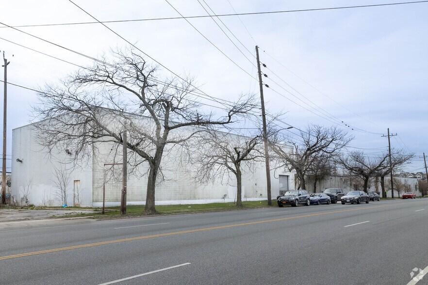 3000 Lawson Blvd, Oceanside, NY à louer - Photo de l’immeuble – Image 3 sur 11