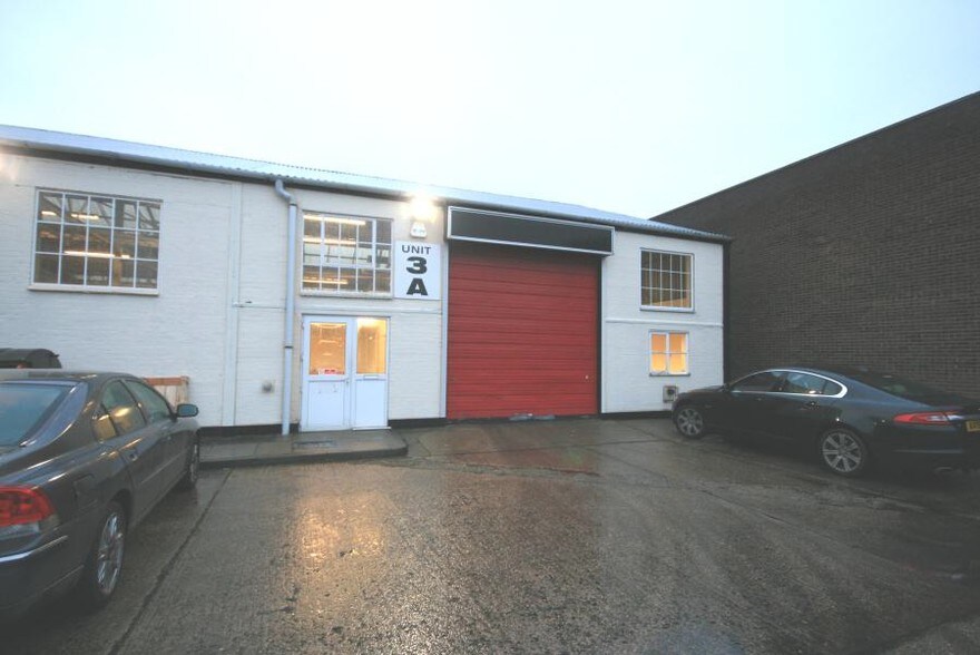 Hawkins Rd, Colchester à vendre - Photo principale – Image 1 sur 11