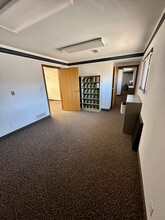131 N Parkway Dr, Pekin, IL à louer Photo intérieure– Image 2 sur 11