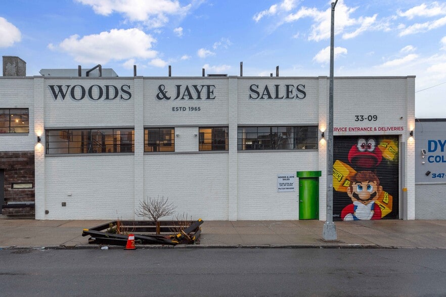 3309 37th Ave, Long Island City, NY à vendre - Photo de l’immeuble – Image 2 sur 12