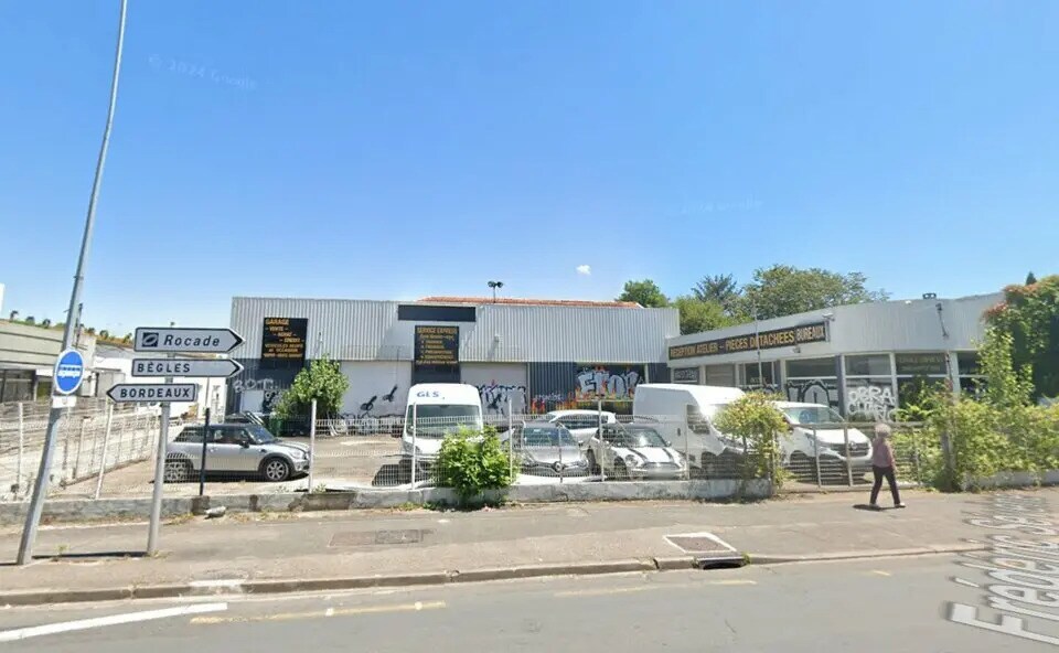 Local commercial dans Bègles à louer Photo de l’immeuble– Image 1 sur 3