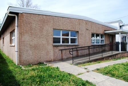 409 Hazel Ave, Ewing, NJ à vendre - Photo de l’immeuble – Image 1 sur 36