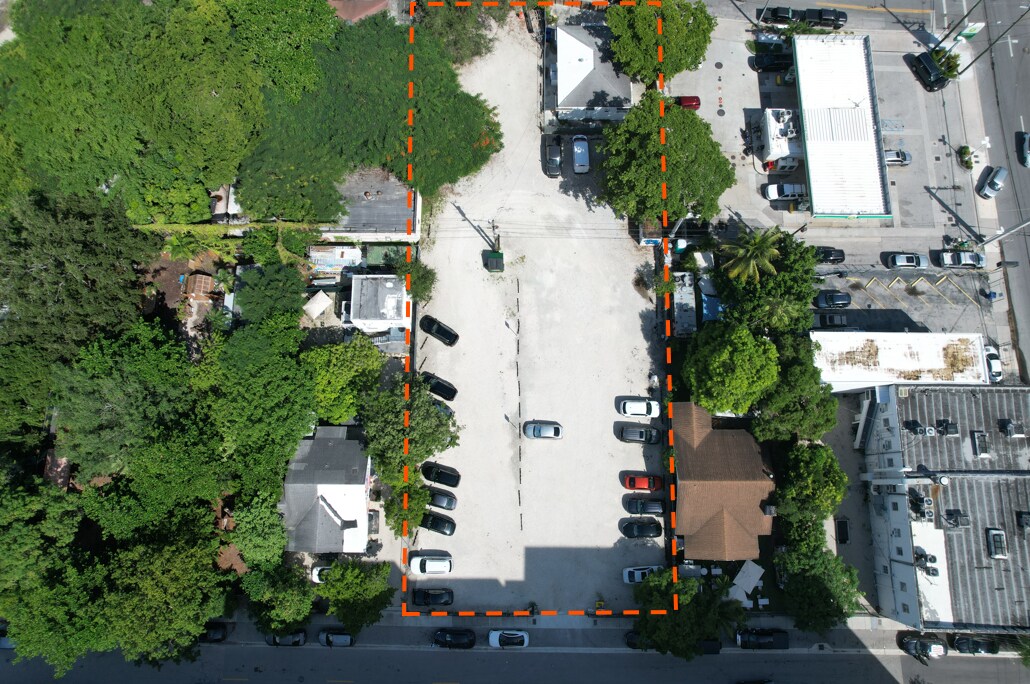 190 NE 26th St, Miami, FL à louer Photo principale– Image 1 sur 10