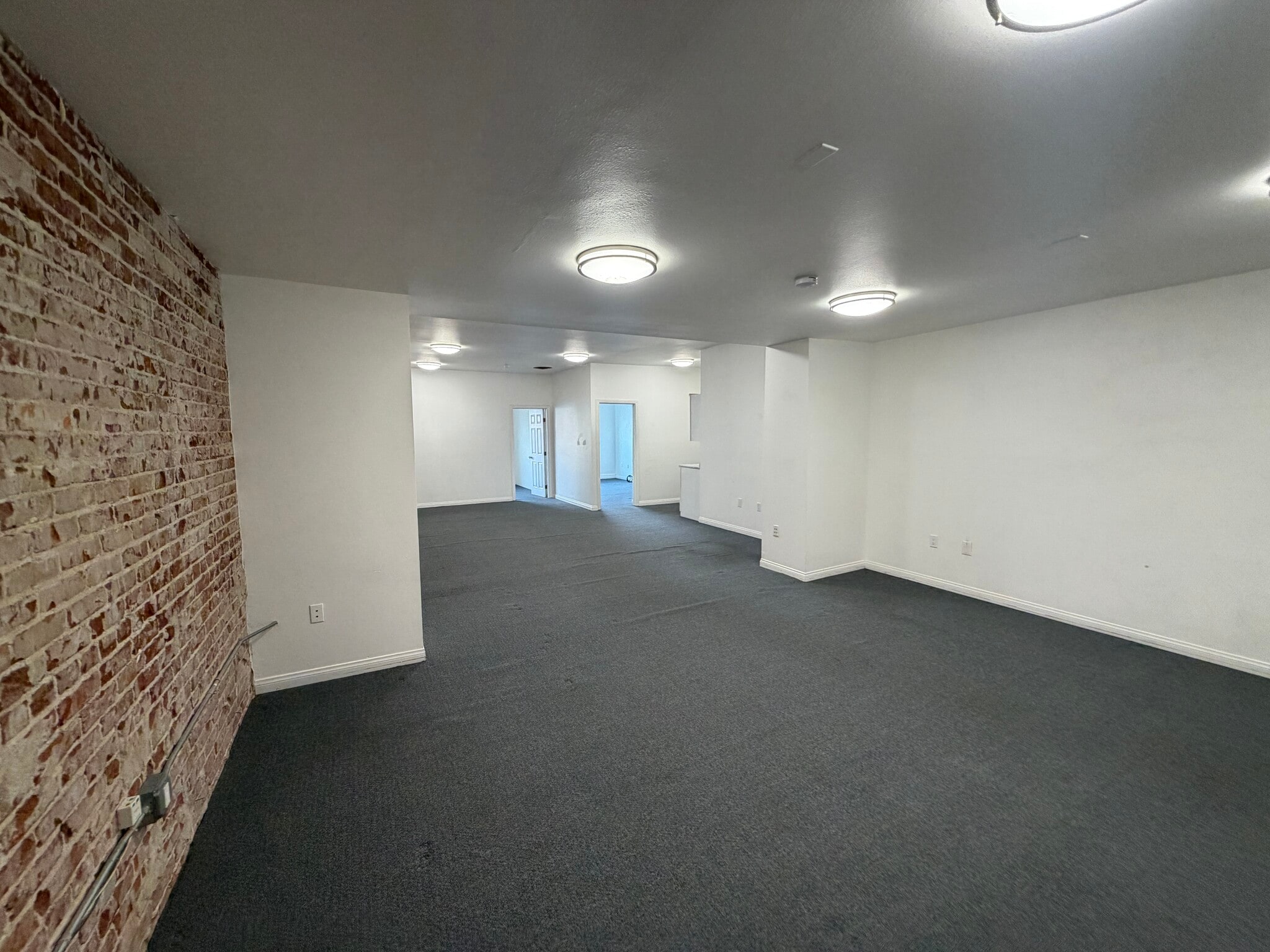 3039-3051 University Ave, San Diego, CA à louer Photo intérieure– Image 1 sur 5