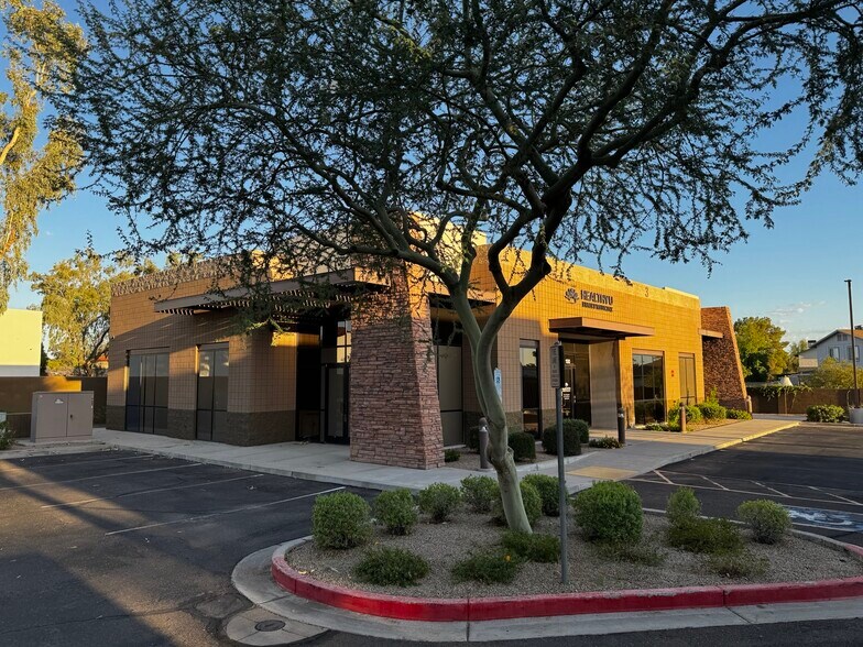 16841 N 31st Ave, Phoenix, AZ à vendre - Photo principale – Image 1 sur 4