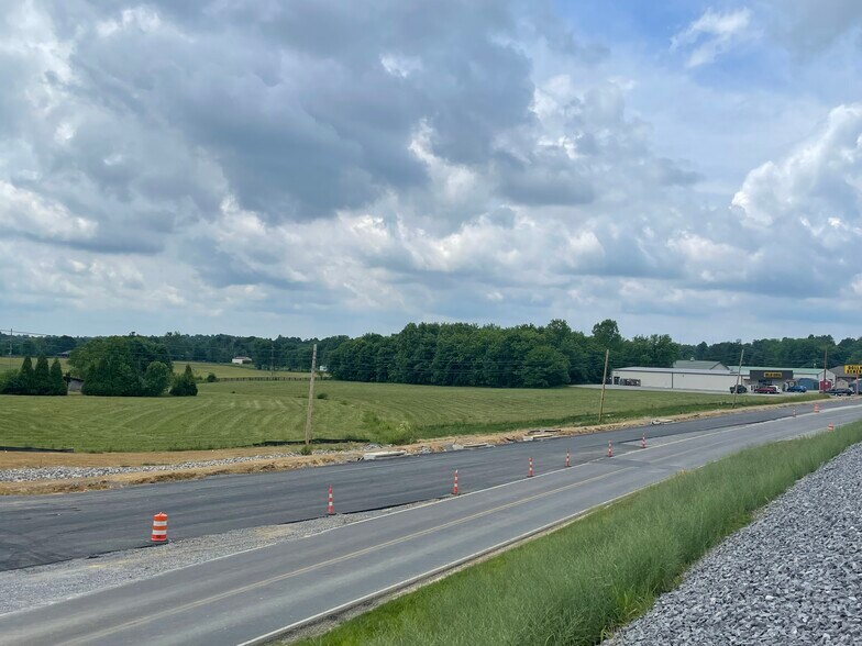 2700 Hwy 62 East Elizabethtown Road, Leitchfield, KY à vendre - Autre – Image 1 sur 2