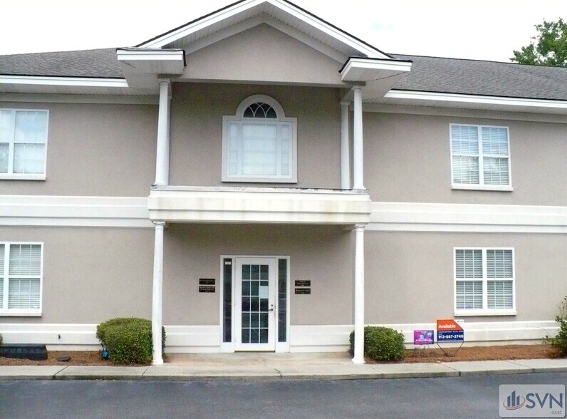 37 W Fairmont Ave, Savannah, GA à louer - Photo de l’immeuble – Image 3 sur 18
