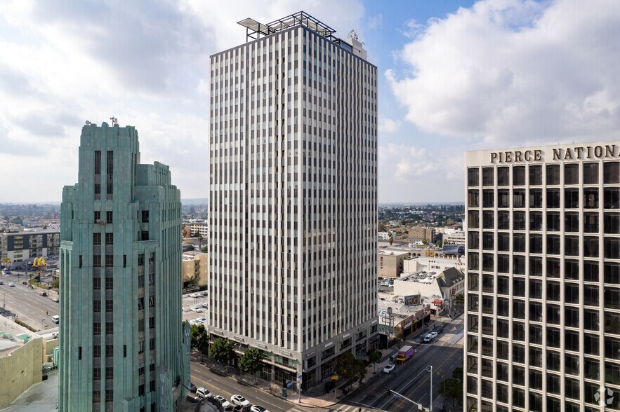 3800 Wilshire Blvd, Los Angeles, CA à louer - Photo principale – Image 1 sur 5