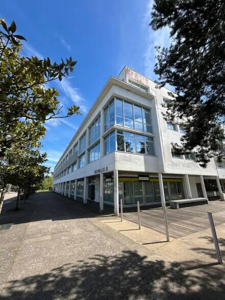 35 Boulevard Salvador Allende, Saint-Herblain à louer - Photo de l’immeuble – Image 1 sur 11