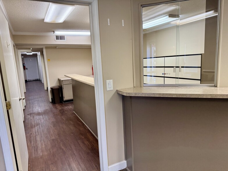 117 W Pennsylvania Ave, Bessemer City, NC à louer - Photo de l’immeuble – Image 3 sur 11