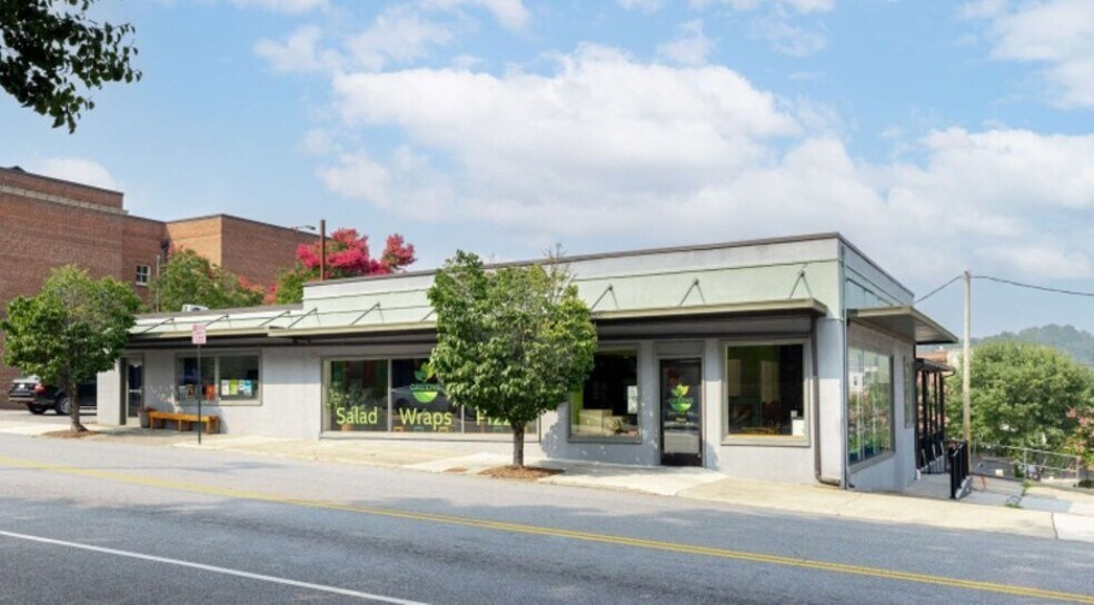 1124 Church St, Lynchburg, VA à vendre - Photo de l’immeuble – Image 1 sur 11