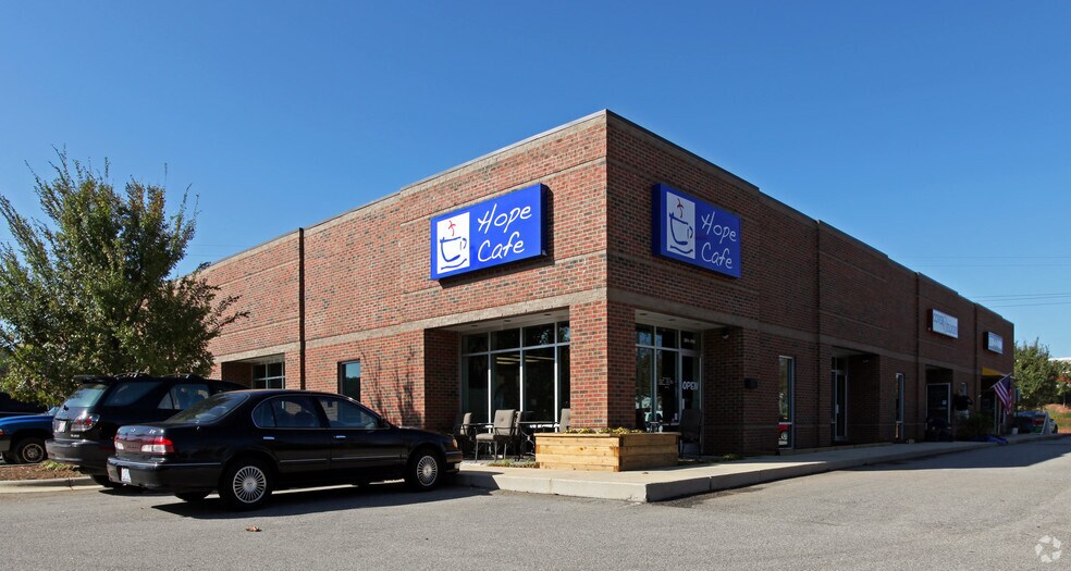 201 Tryon Rd, Raleigh, NC à louer - Photo principale – Image 1 sur 4