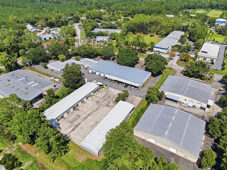 1901 NW 67th Pl, Gainesville, FL à louer - Photo de l’immeuble – Image 3 sur 5